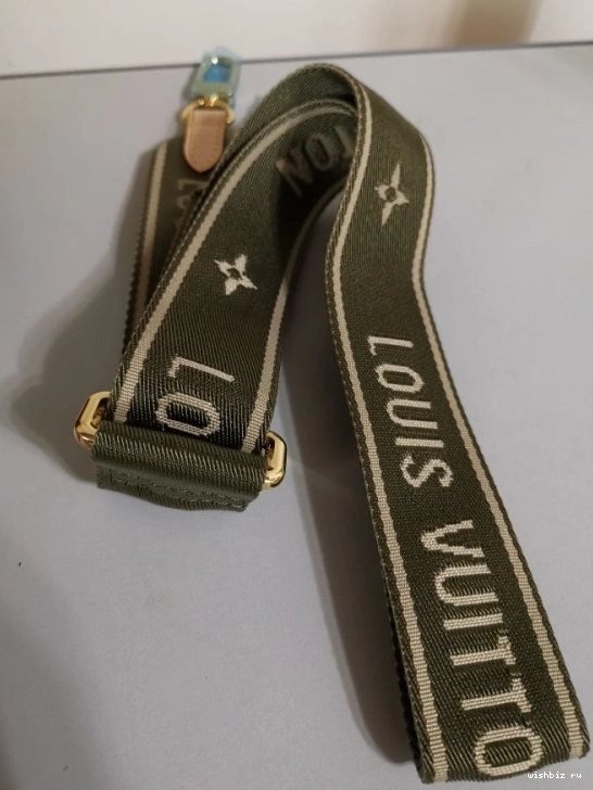 WIS LOUIS EXCHANELUSIVE - PRELAUNCH DIGITAL VUITTON POCHETTE MULTI ACCESSOIRES 0211